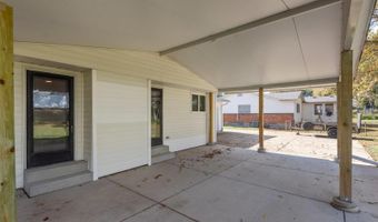 309 Quinnmoor Dr, Ballwin, MO 63011