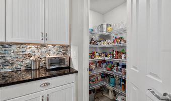 623 WINTERSIDE Dr, Apollo Beach, FL 33572