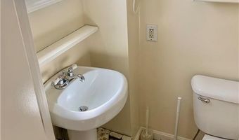 116 Summer St, Lincoln, RI 02838