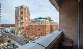 880 N POLLARD St 1002, Arlington, VA 22203