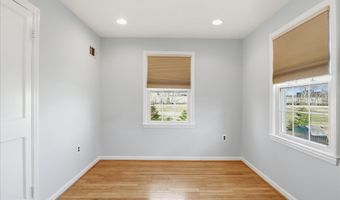 2238 ARLINGTON Ter, Alexandria, VA 22303