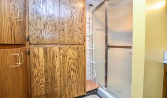 2010 SE 14th Ave, Aberdeen, SD 57401