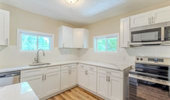13 Wawayanda Rd, Alloway, NJ 07422
