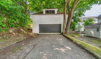77 Center St, Bangor, ME 04401
