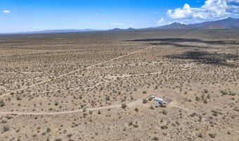 6705 E Red Barrel Rd, Yucca, AZ 86438