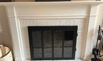 15802 Thomas Ave, Allen Park, MI 48101