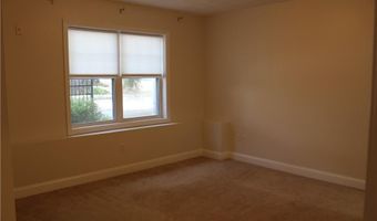 200 Roger Williams Ave 409, East Providence, RI 02916