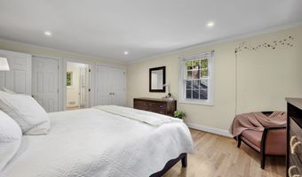 26 Buckboard Ln, Avon, CT 06001