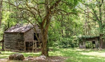 1370 Moonlight Rd, Appomattox, VA 24522