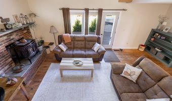 5 Pondside Pl, Cheshire, CT 06410