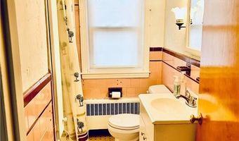 2 Locust Ave, North Providence, RI 02911