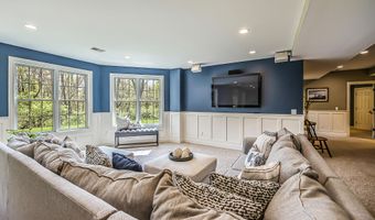 4954 Mother Teresa Dr, Ann Arbor, MI 48105