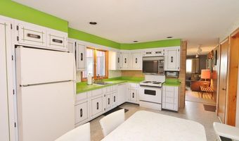 16 Hempstead Ave, Bangor, ME 04401