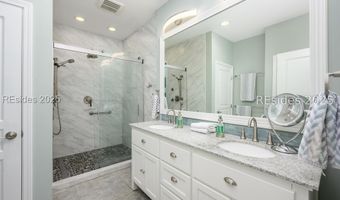15 Indigo Run Dr 41, Hilton Head Island, SC 29926