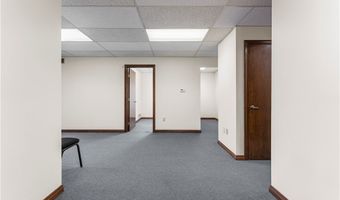 600 Commerce Dr, Coraopolis, PA 15108