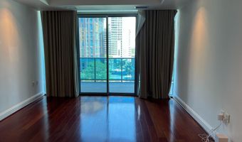 1881 N NASH St 307, Arlington, VA 22209