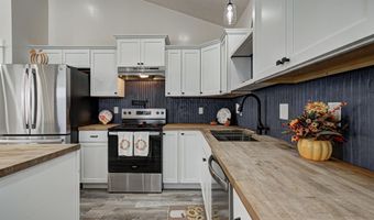105 Sunburst Cir, Alexandria, IN 46001