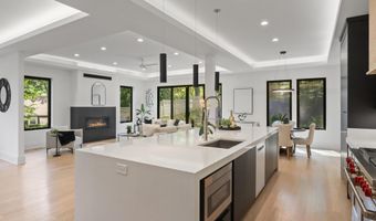 3644 N VERMONT St, Arlington, VA 22207