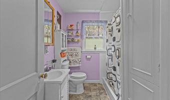 32 Birch Ct, Burlington, VT 05408