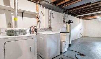 1118 Hawthorne St, Alexandria, MN 56308