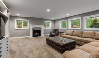 602 24th St NW, Austin, MN 55912