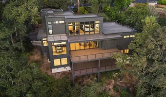 985 SE RIMROCK Ln, Milwaukie, OR 97267