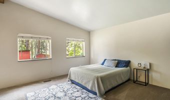18948 Choctaw Rd, Bend, OR 97702