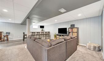 5538 Silverpoint Dr, Cincinnati, OH 45247