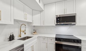 4536 CONWELL Dr, Annandale, VA 22003