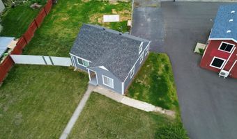 803 9th St, Benton City, WA 99320