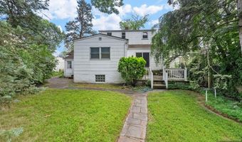 305 E Main St, Bergenfield, NJ 07621