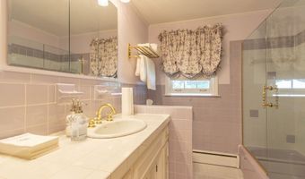 92 Forest Rd, Agawam, MA 01001