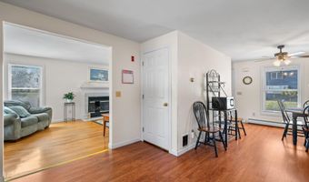 14 Plummer Rd, Bedford, NH 03110