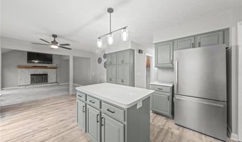 107 Keswick Ct, Amherst, OH 44001