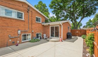 1804 E Euclid Ave, Arlington Heights, IL 60004