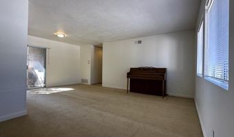 2518 Wanek Rd D, Escondido, CA 92027