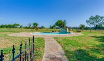 10745 Rosemar Ln, Adkins, TX 78101