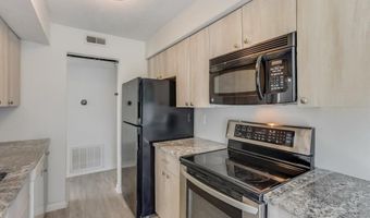 1008 Glenleaf Dr, Peachtree Corners, GA 30092