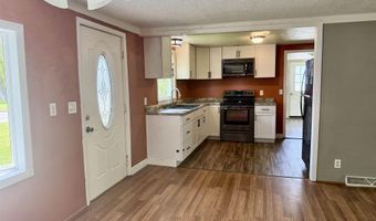 136 W Elizabeth St, Alma, MI 48801
