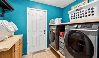 520 E 2nd St, Adrian, MO 64720