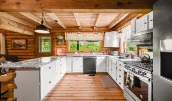 5152 Briar Ridge Dr, Aurora, IN 47001