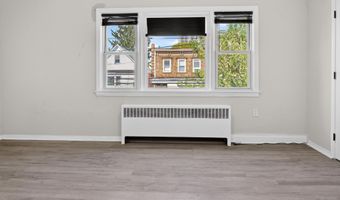 12 W 10TH St, Bayonne, NJ 07002