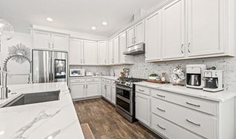 6531 MAYPORT Dr, Apollo Beach, FL 33572