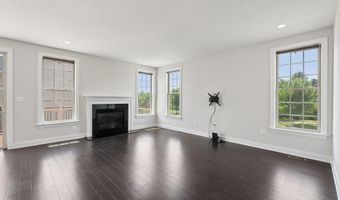 43109 CLARENDON Sq, Ashburn, VA 20148