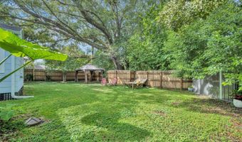826 GARDEN Plz, Orlando, FL 32803
