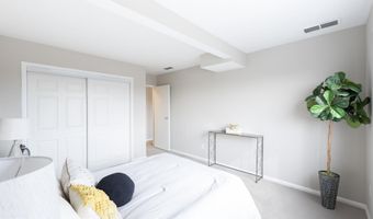 1931 N CLEVELAND St 602, Arlington, VA 22201