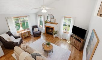 401 Gondola Ave, Jamestown, RI 02835
