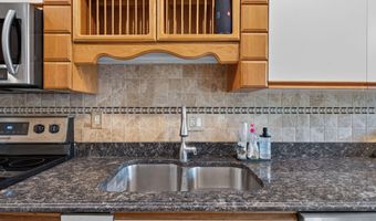 507 Greenwich Dr, Albany, NY 12203