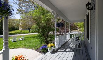 2 Deer Run Cir, Arundel, ME 04046