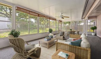 1121 LINKSIDE Ct E, Atlantic Beach, FL 32233